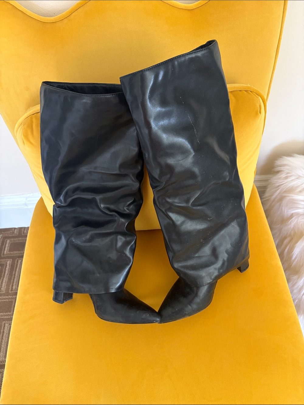 Women's Black Slouchy Upper-Calf Boots